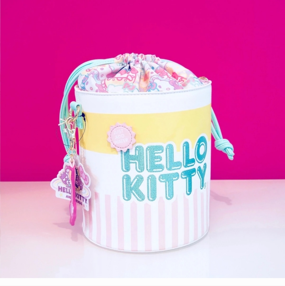 Hello kitty loungefly purse